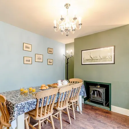 5 Bed In 79016 Holiday home *