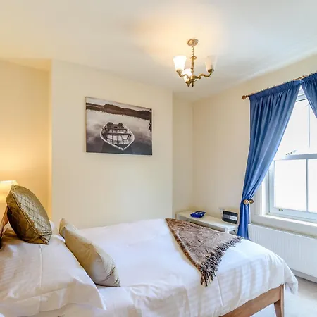 5 Bed In 79016 Holiday home *