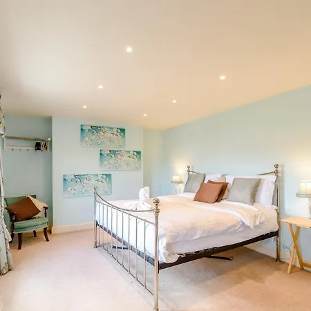 5 Bed In 79016 Whitby