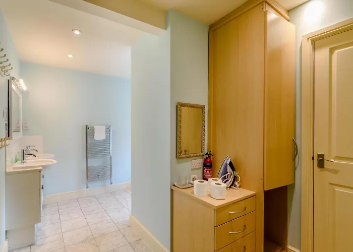 5 Bed In Oc-79016